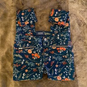 Old Navy Rockstar jeggings great condition girls size 14 regular